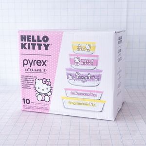 NIB Hello Kitty | Pyrex 10-Piece Decorated Glass Food Storage Set
